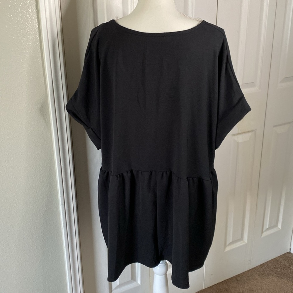 🐝Chic Soul Top🐝 - Picture 5 of 5